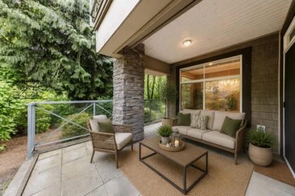 Staircase Photo of 107 33338 E Bourquin Crescent, Abbotsford, BC