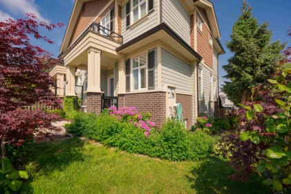 20395 82 Avenue, Langley, BC, Langley — Row House (Non-Strata) for sale