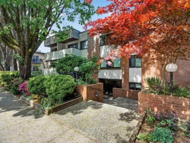 Outdoor Patio Photo of 304 391 E 7th Avenue, Vancouver, BC