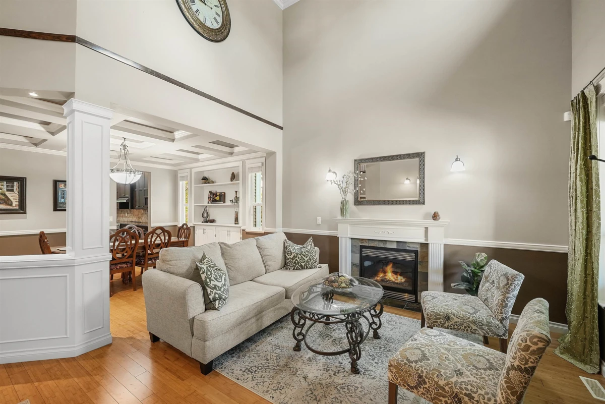 Living Room Photo of 17848 70 Avenue, Surrey, BC