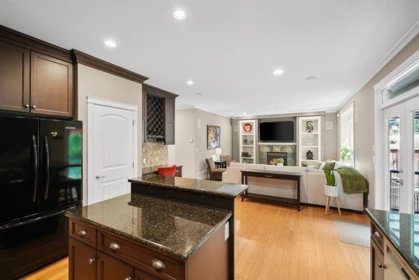 Breakfast Nook Photo of 17848 70 Avenue, Surrey, BC