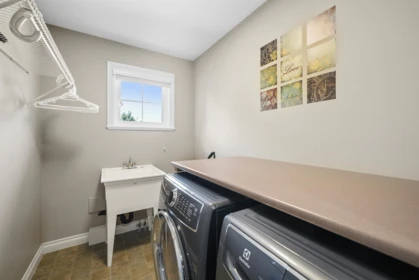 Mudroom Photo of 17848 70 Avenue, Surrey, BC