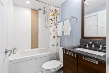 Mudroom Photo of 1904 2968 Glen Drive, Coquitlam, BC