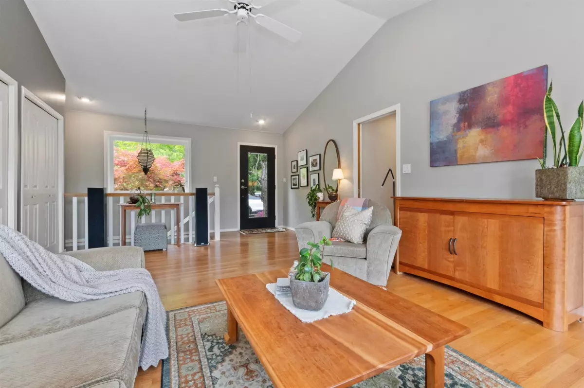 Family Room Photo of 3 47805 Extrom Road, Chilliwack, BC