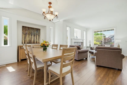 Kitchen Island Photo of 18158 68a Avenue, Surrey, BC