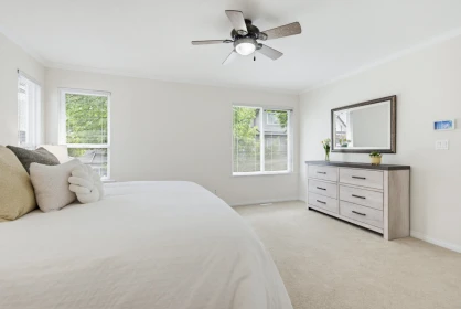 Laundry Room Photo of 18158 68a Avenue, Surrey, BC
