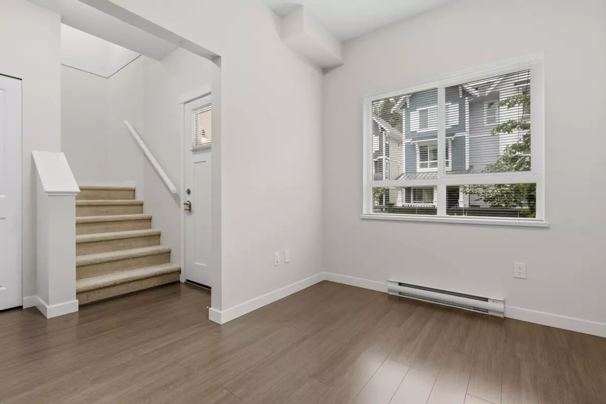 Living Room Photo of 94 8335 Nelson Street, Mission, BC
