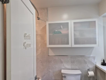 Guest Bathroom Photo of 1858 Walnut Crescent, Coquitlam, BC