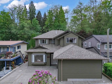 Garage Interior Photo of 4317 Cliffmont Road, North Vancouver, BC