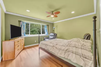 Guest Bathroom Photo of 4317 Cliffmont Road, North Vancouver, BC