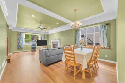 Kitchen Photo of 4317 Cliffmont Road, North Vancouver, BC