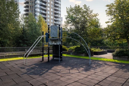 Front Yard Photo of 506 4182 Dawson Street, Burnaby, BC