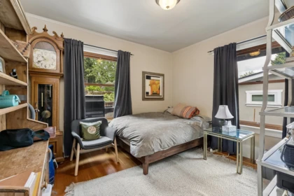 Bedroom 2 Photo of 534 E 7th Street, North Vancouver, BC