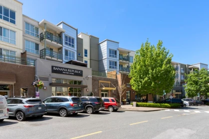 Outdoor Patio Photo of 414 15735 Croydon Drive, Surrey, BC