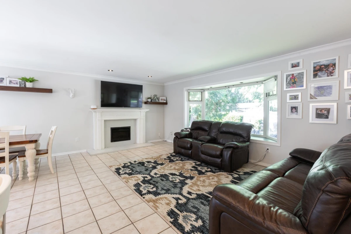 Family Room Photo of 3874 200a Street, Langley, BC