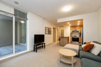 101 9262 University Crescent, Burnaby, BC, Burnaby — Apartment/Condo for sale