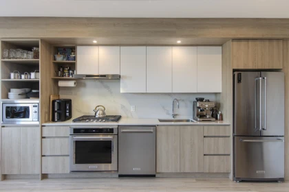 Kitchen Island Photo of 428 38362 Buckley Avenue, Squamish, BC