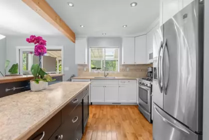 Breakfast Nook Photo of 9242 209a Crescent, Langley, BC