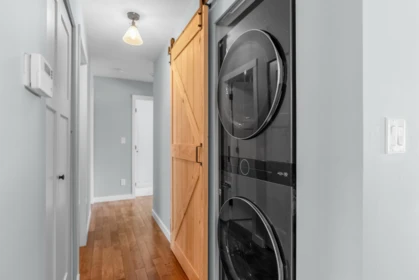 Guest Bathroom Photo of 9242 209a Crescent, Langley, BC