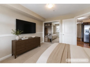 Entry Foyer Photo of 317 19939 55a Avenue, Langley, BC