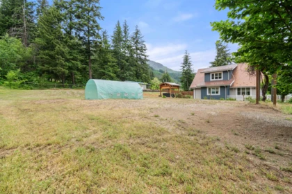 Backyard Photo of 64922 North Bend Post Office Road, Boston Bar, BC