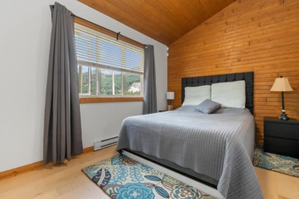 Bedroom 3 Photo of 64922 North Bend Post Office Road, Boston Bar, BC