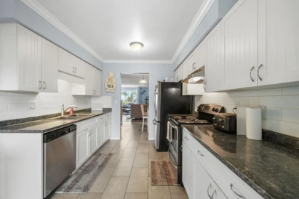 Breakfast Nook Photo of 19432 62 Avenue, Surrey, BC