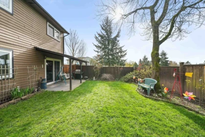 Mudroom Photo of 19432 62 Avenue, Surrey, BC
