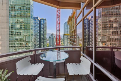 Hot Tub / Spa Photo of 8C 1500 Alberni Street, Vancouver, BC