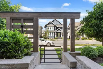 Outdoor Deck Photo of 106 5384 Tyee Lane, Chilliwack, BC
