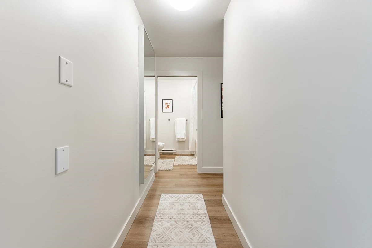 Family Room Photo of 401 370 Carrall Street, Vancouver, BC