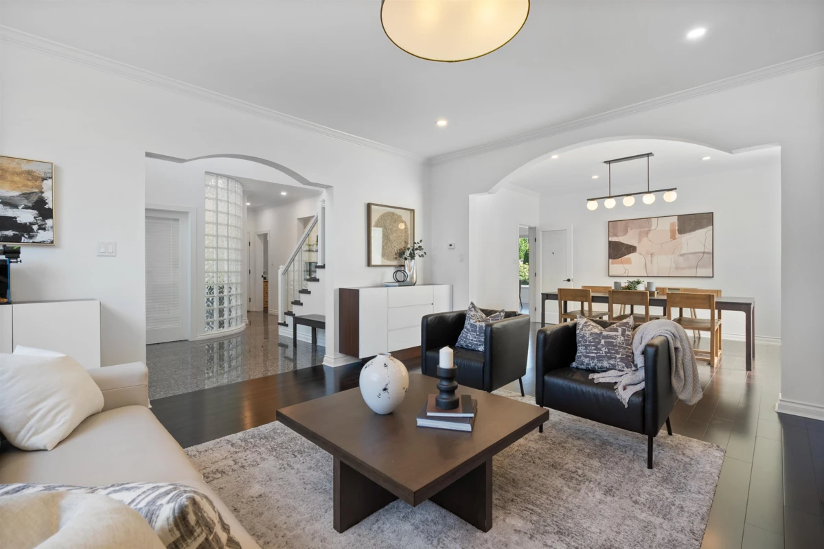 Living Room Photo of 917 Wavertree Road, North Vancouver, BC