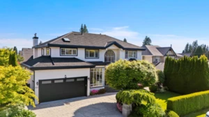 917 Wavertree Road, North Vancouver, BC