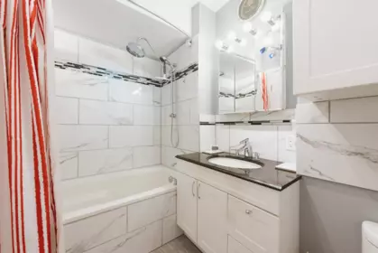 Guest Bathroom Photo of 934 Davis Road, Gibsons, BC