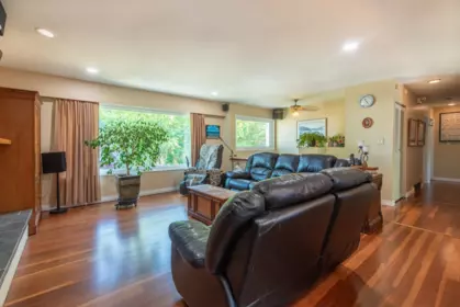 Pantry Photo of 934 Davis Road, Gibsons, BC