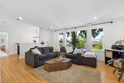 1214 Eastview Road, North Vancouver, BC, North Vancouver — Single Family Residence for sale