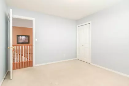 Entry Foyer Photo of 6236 128a Street, Surrey, BC