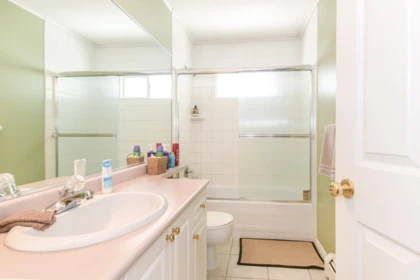 Hallway Photo of 6236 128A STREET, Surrey BC V3X 3L9