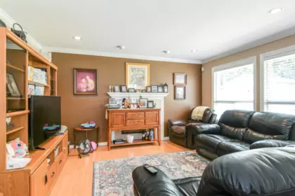Kitchen Island Photo of 6236 128a Street, Surrey, BC