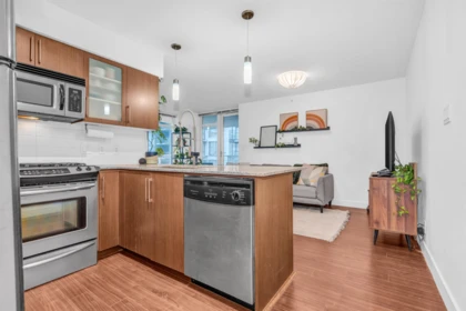 905 8068 Westminster Highway, Richmond, BC, Richmond — Apartment/Condo for sale