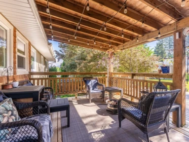 Hot Tub / Spa Photo of 11220 Lansdowne Drive, Surrey, BC
