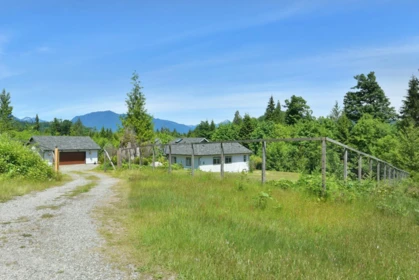 Hot Tub / Spa Photo of 1860 Arboretum Drive, Gibsons, BC