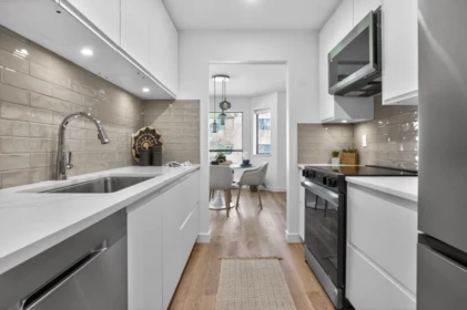 307 1460 Martin Street, White Rock, BC, White Rock — Apartment/Condo for sale