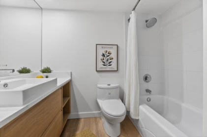 307 1460 Martin Street, White Rock, BC, White Rock — Apartment/Condo for sale