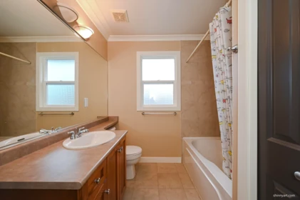 Entry Foyer Photo of 2492 148 Street, Surrey, BC