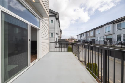 Backyard Photo of 11 15938 27 Avenue, Surrey, BC