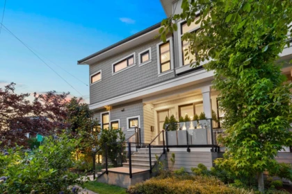 2107 N Grandview Highway, Vancouver, BC, Vancouver — Half Duplex for sale