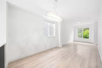 Breakfast Nook Photo of 11 9718 161a Street, Surrey, BC