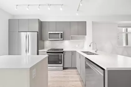 Kitchen Photo of 11 9718 161a Street, Surrey, BC