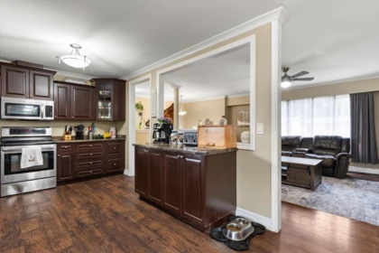 Breakfast Nook Photo of 46533 Darlene Avenue, Chilliwack, BC